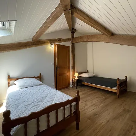 Xuhinxaharea Nyaraló Banca