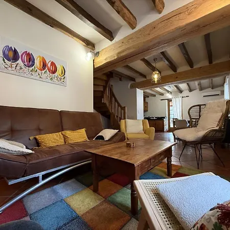 Xuhinxaharea Ferienhaus *