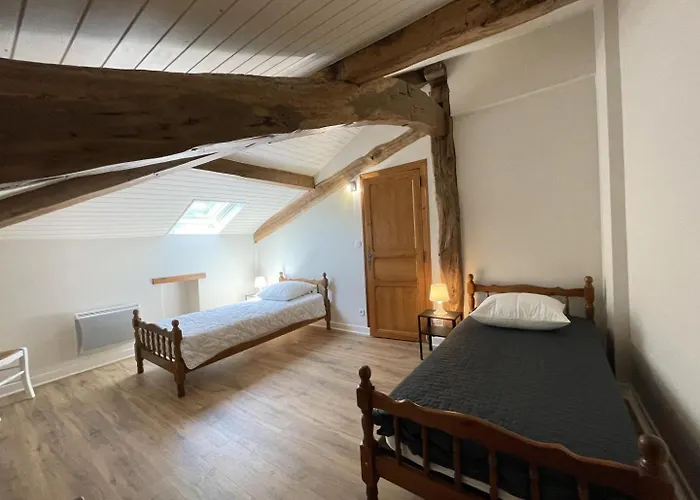 Nyaraló Xuhinxaharea Banca